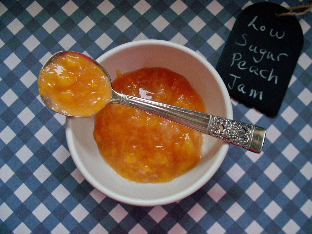 Low Sugar Peach Jam